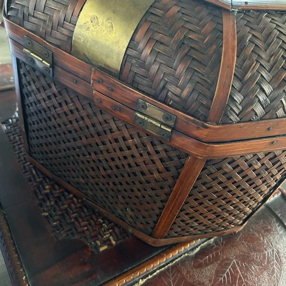 Vintage rattan Bamboo Woven Trunk Storage Basket W/ brass Closure
